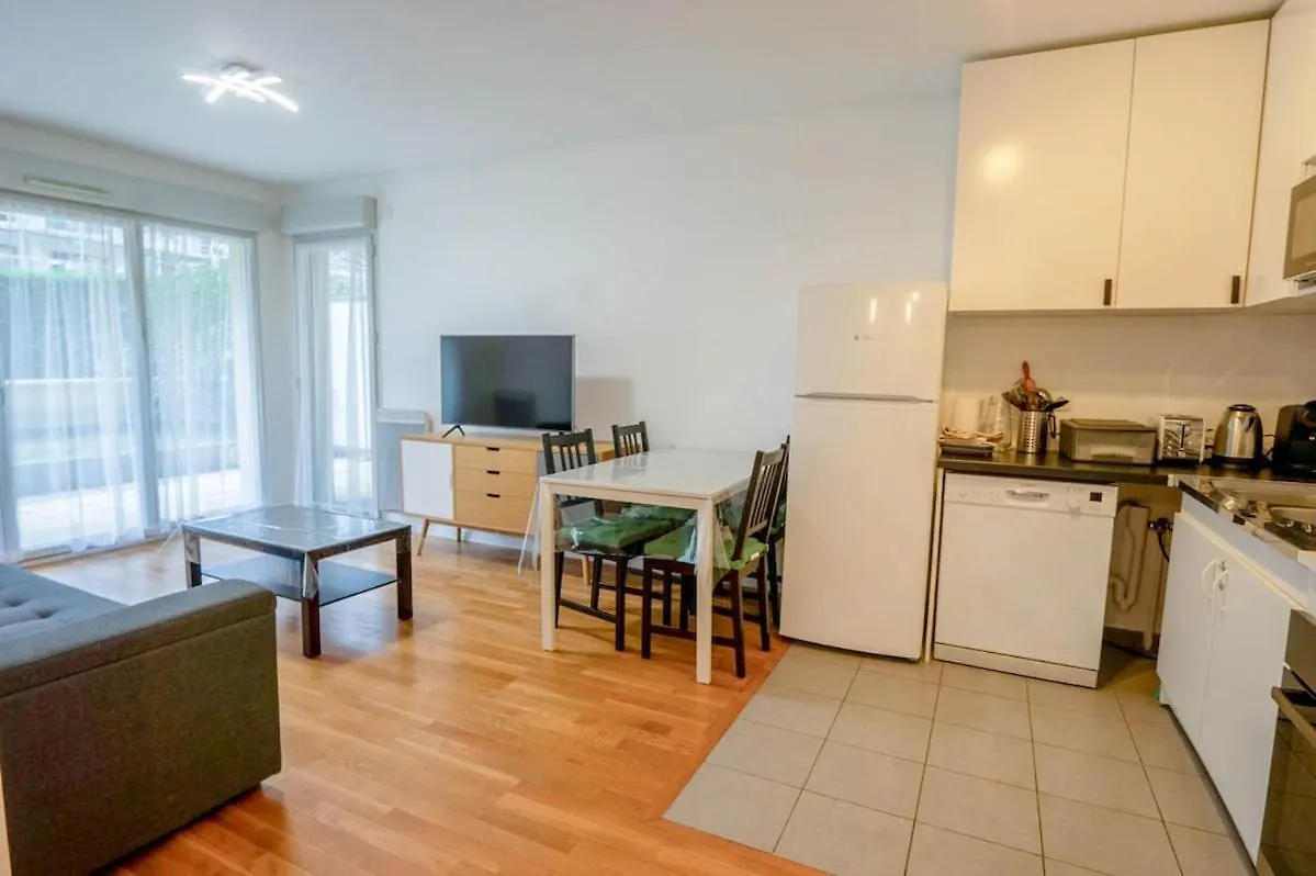 Apartment Appartement Chatenay-Malabry France